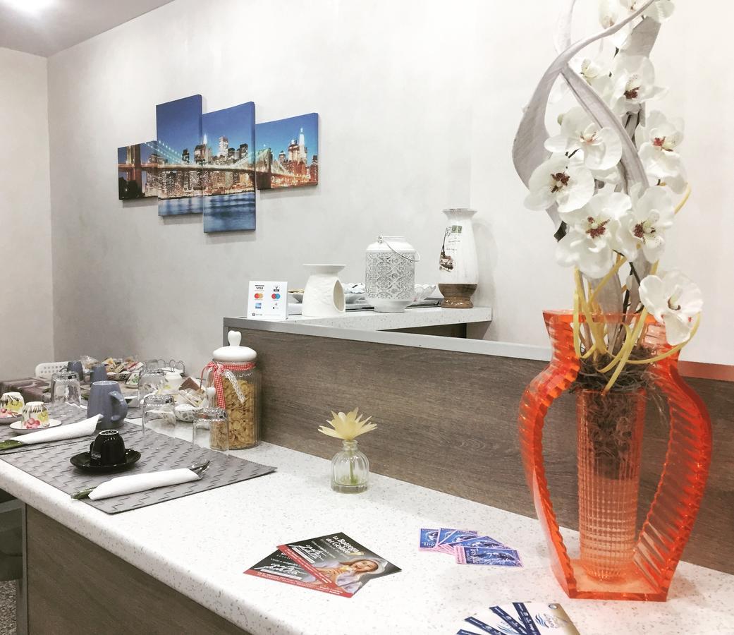 Charm Airport Bed & Breakfast Reggio di Calabria Ngoại thất bức ảnh